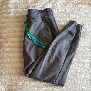 Women’s Figs Zamora Gray Jogger scrub pants